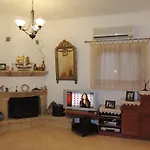 Christine Villa Pefkos